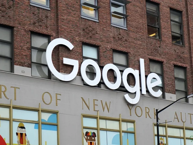 تمدید یک ساله دورکاری در گوگل