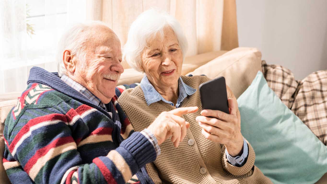 مناسب ترین گوشی ها برای سالمندان