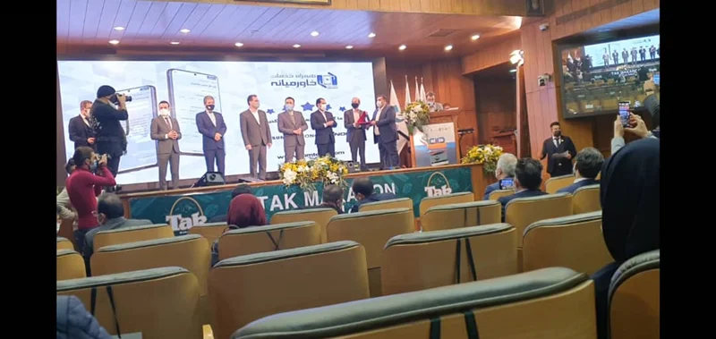 تندیس سه ستاره جشنواره ملی یکصد واحد مشتریمدار به «همراه خدمات خاورمیانه» (سامتل) رسید