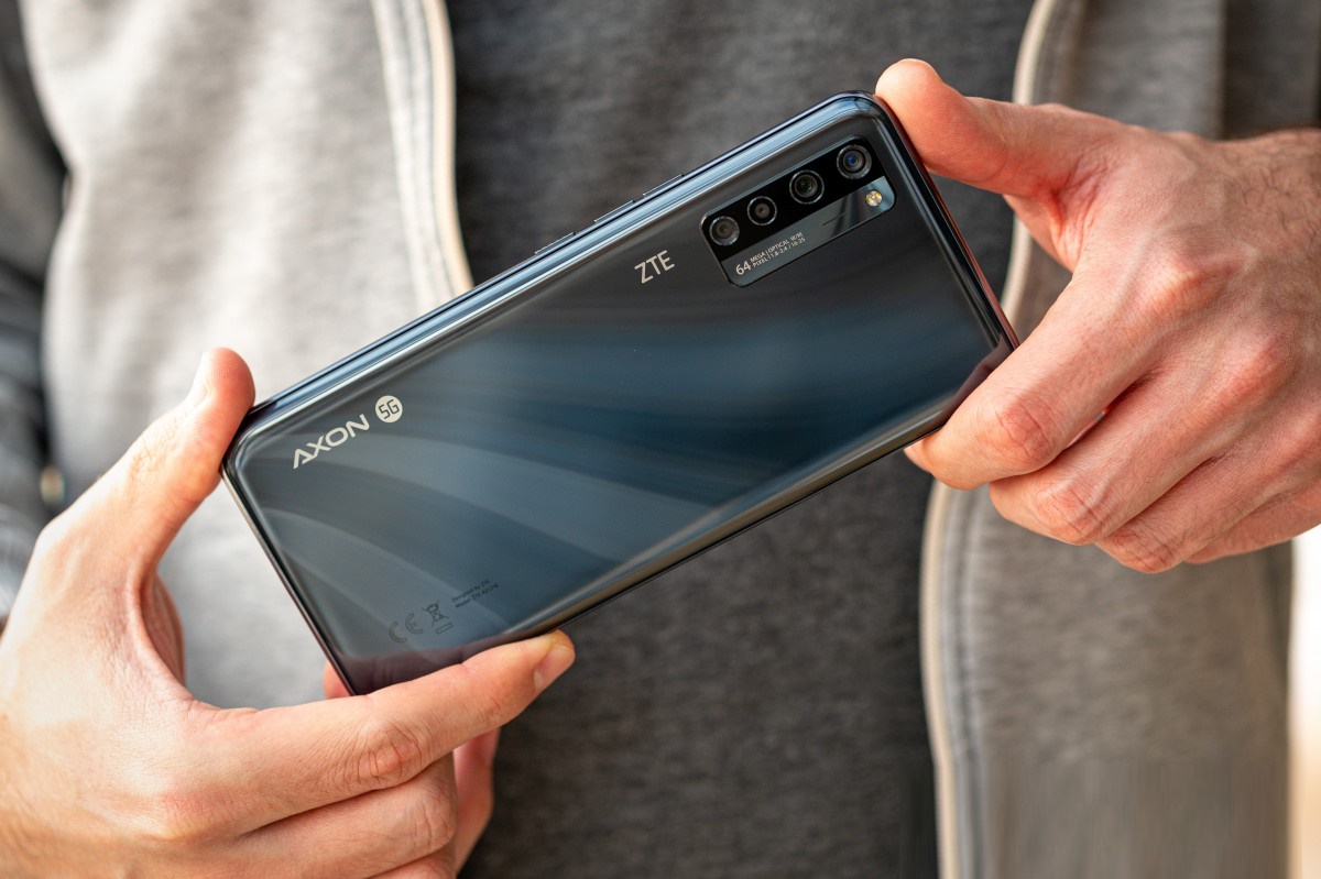 نقد و بررسی ZTE Axon 20 5G ؛ اولین گوشی با دوربین زیر نمایشگر